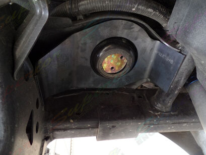 Wzmocnienie Gniazd Tylnych Sprężyn Superior Engineering - Nissan Navara 15-