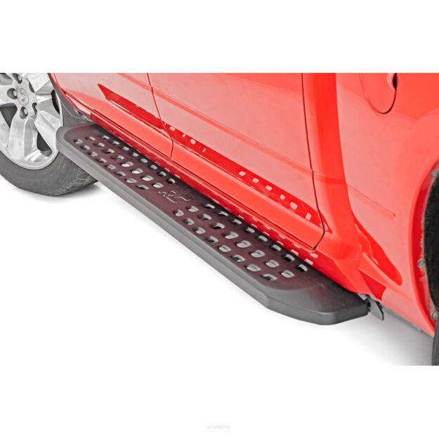 Progi, stopnie Rough Country RPT2 Crew Cab