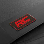 Twarda pokrywa paki tri-fold flip up Rough Country 5'8