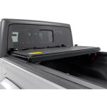 Twarda pokrywa paki tri-fold niski profil Rough Country 5' - 6