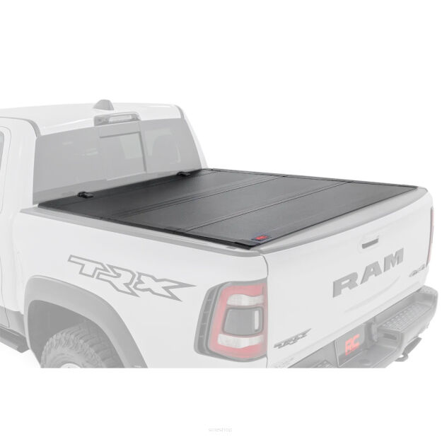 Twarda pokrywa paki tri-fold flip up Rough Country 5'7