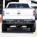 Zderzak stalowy tył z oświetleniem LED Rough Country - 2