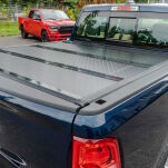 Twarda pokrywa paki tri-fold niski profil OFD Double Cab - 4