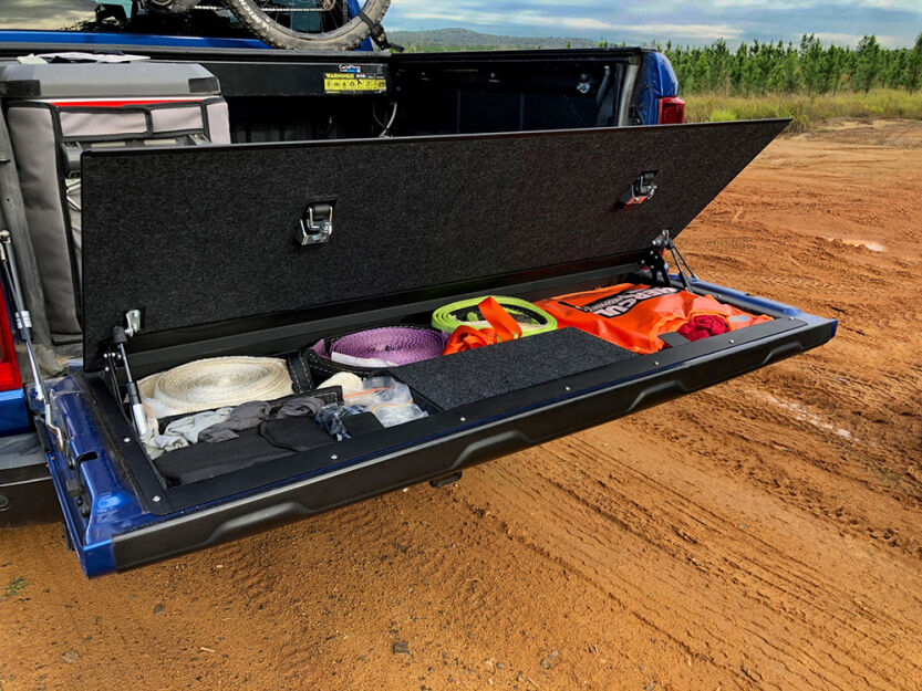 Huracan Fabrication schowek w klapie Ford Ranger T6