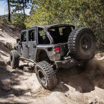 Poszerzenia błotników, narożniki tył Smittybilt XRC Armor - 9