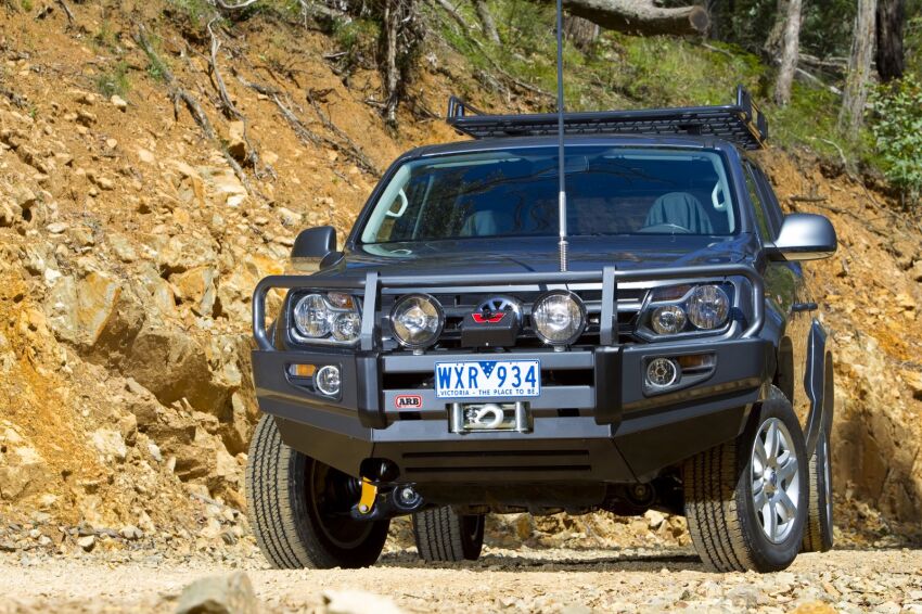 Zderzak stalowy ARB Deluxe Bar - Amarok