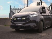 Zestaw dwóch lamp LAZER TRIPLE-R 750 Elite (Gen2) z systemem montażu w fabrycznym grillu - Ford Transit Custom (2024 -) - 4