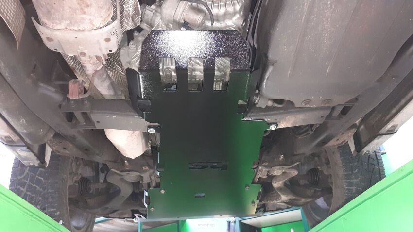 Osłona skrzyni biegów i reduktora STANDARD Land Rover Discovery 3 2004-2009 czerwona