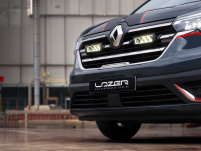 Zestaw dwóch lamp LAZER TRIPLE-R 750 Elite (Gen2) z systemem montażu w fabrycznym grillu - Renault Trafic (2023 -) - 2