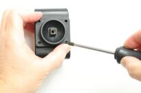 Uchwyt do Apple iPhone Xr z wbudowanym kablem USB oraz ładowarką samochodową - 6
