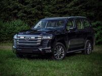 Zestaw dwóch lamp LAZER TRIPLE-R 750 Elite (Gen2) z systemem montażu w fabrycznym grillu - Toyota Land Cruiser 300 (2021 -) - 2