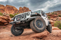 Felga WARN Epic 106690 Jackhammer Gunmetal gray 17x8,5 5x127 ET0 - Wrangler JK/JL & Gladiator JT - 2