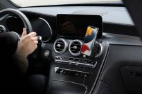Uchwyt do Apple iPhone 13 z wbudowanym kablem USB oraz ładowarką samochodową - 4