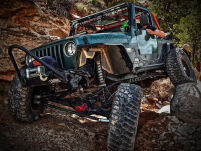 Osłony wewnętrzne błotników wentylowane POISON SPYDER - Jeep Wrangler TJ - 2