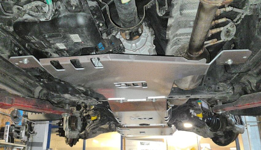 Osłona reduktora OFFROAD Toyota Hilux Revo 2021- aluminiowa