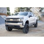 Progi, stopnie boczne czarne Rough Country Oval Nerf Steps Crew Cab - 2