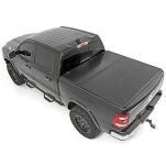 Twarda pokrywa Tri-Fold skrzyni ładunkowej 5' 5