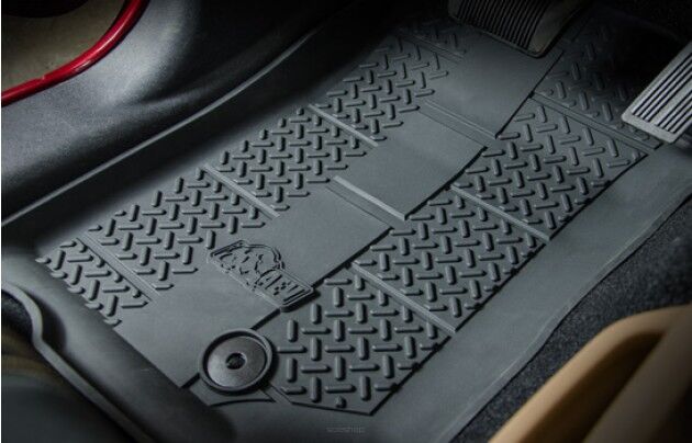 Dywaniki gumowe przednie AEV - Jeep Wrangler JK (07-13)