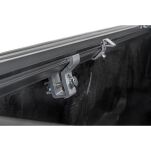 Twarda pokrywa paki tri-fold niski profil Rough Country 5'7