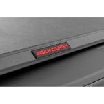 Miękka pokrywa paki tri-fold Rough Country 5'7