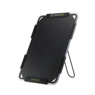 Goal Zero Nomad 5 - mobilny i odporny na warunki atmosferyczne oraz zachlapania panel solarny.