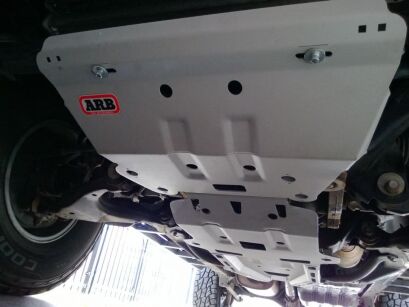 Zestaw osłon podwozia ARB - Nissan Navara 05-14