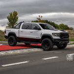 Progi boczne Go Rhino Dominator Xtreme D1 Crew Cab - 3