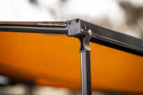 Markiza ARB w czarnej aluminiowej obudowie z dodatkowym oświetleniem 2500 x 2500 - 9