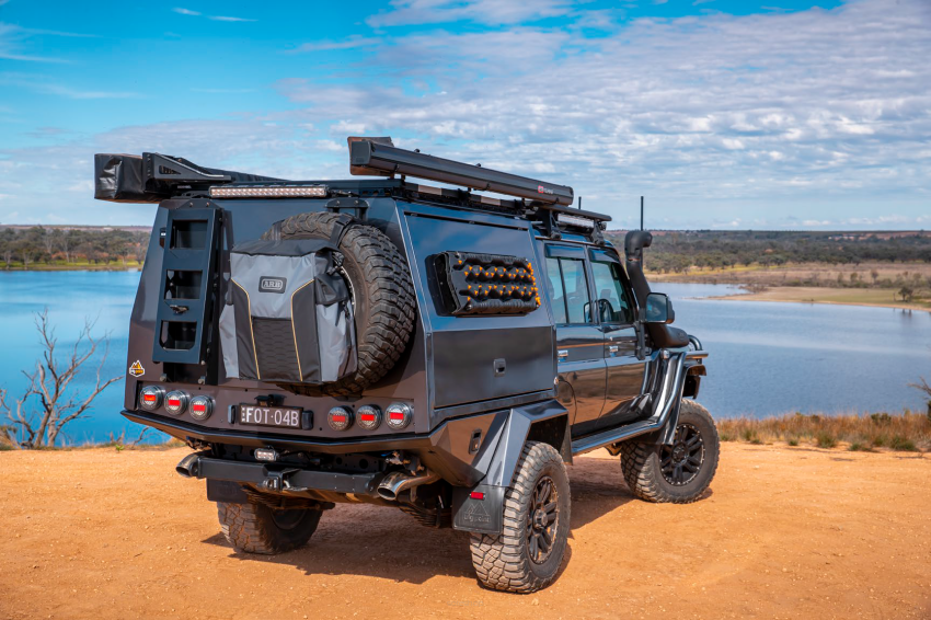 Plecak montowany na kole zapasowym ARB Track Pack Series III - ARB-ARB4306