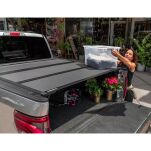Twarda składana pokrywa paki tri-fold RealTruck BAKFlip MX4 - 4