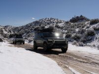 Rivian R1S (2022-Current) Slimline II Roof Rack Kit - 8