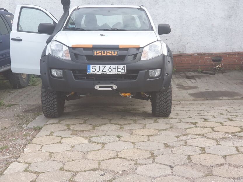Isuzu D-Max 2012-2017 płyta montażowa wyciągarki