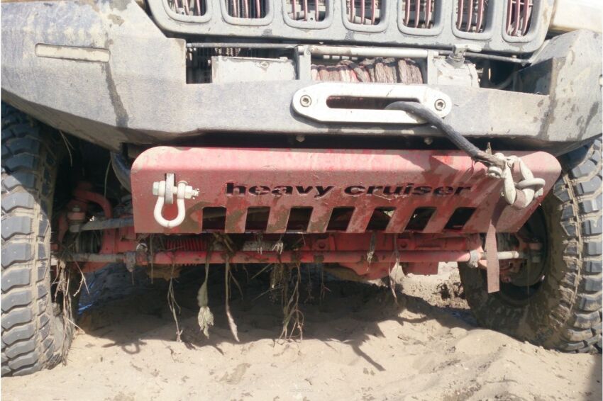 Osłona czołowa z uchwytami do holowania Jeep Grand Cherokee WJ WG 1999-2004 czerwona