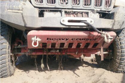 Osłona czołowa z uchwytami do holowania Jeep Grand Cherokee WJ WG 1999-2004 czerwona